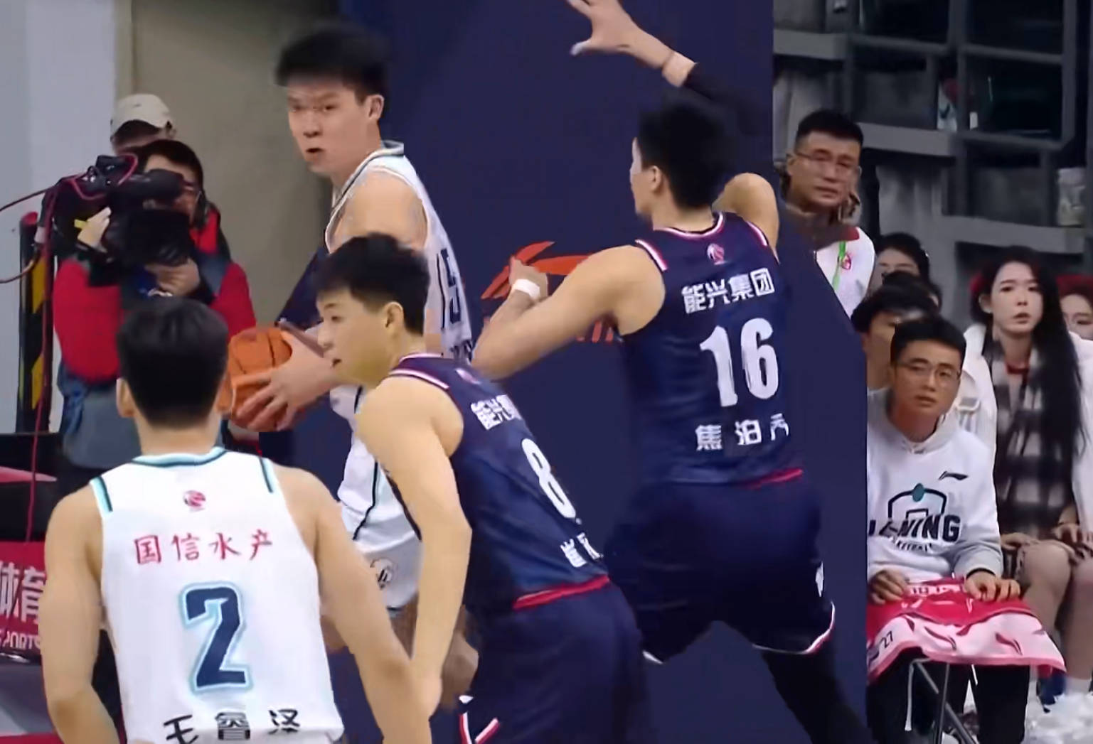 集结日广东宏远扳平良机——NBA常规赛节点到来,媒体盛赞,阵容厚度经受考验的简单介绍 集结日广东宏远扳平良机——NBA常规赛节点到来,媒体盛赞,阵容厚度经受考验的简单介绍